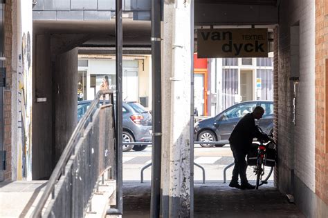 Ondanks Samenscholingsverbod Weer Vandalisme In Willebroek Man Belaagd Tot Aan Voordeur Omdat