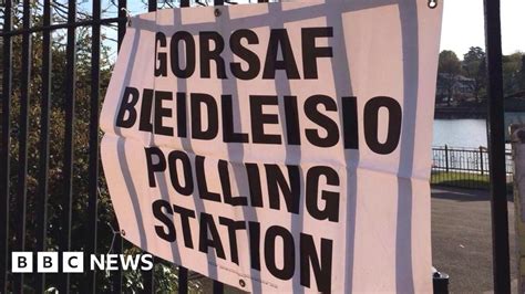 Senior Welsh Tory Mp Against Compulsory Assembly Voting Bbc News