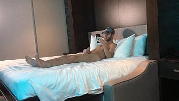 Jerking Till HUGE CUMSHOT XVIDEOS