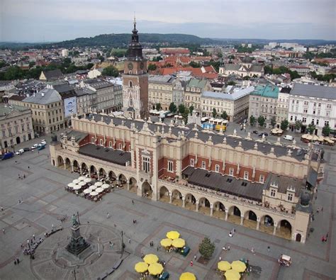 Polaków jest coraz mniej Na tle Unii Europejskiej spadek liczby