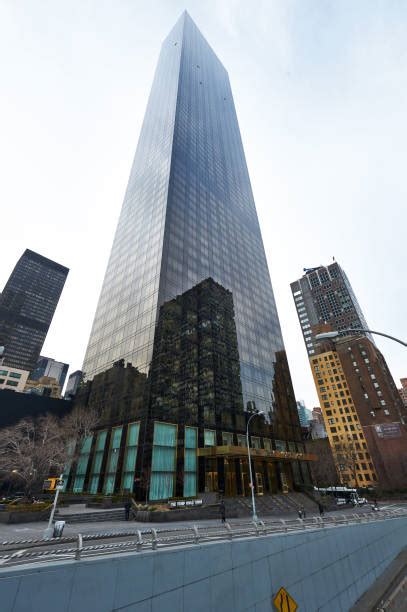 United Nations Plaza Foto Stok Potret And Gambar Bebas Royalti Istock