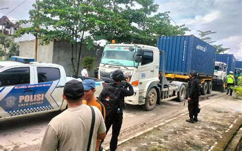 Polres Inhil Kawal Ketat Pendistribusian Logistik Pemilu Dengan