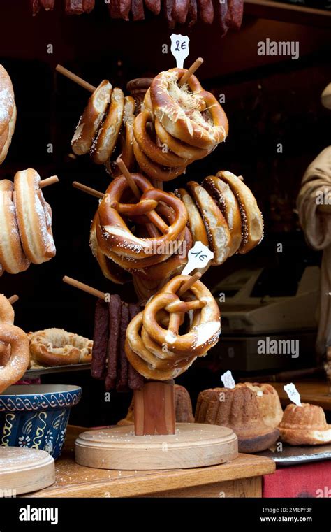 Pretzels Food Stall Hi Res Stock Photography And Images Alamy