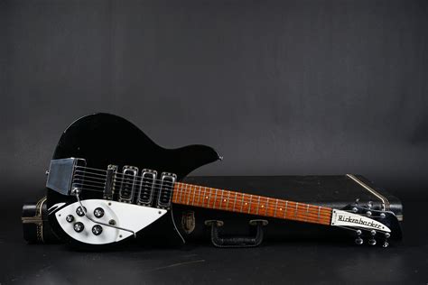 1982 Rickenbacker 325 Jetglo Guitarpoint