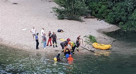 Si getta nel fiume e non riemerge più tragedia nel Brenta