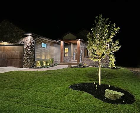 Landscape Lighting - Luxury Landscape LLC