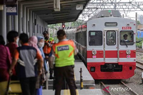 Penambahan Layanan Perjalanan KRL Jabodetabek Pada Malam Pergantian