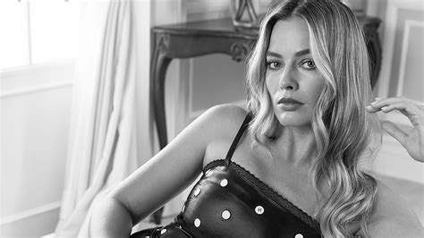 Margot Robbie Flashes The Flesh In A Polka Dot Dress As She Insists She