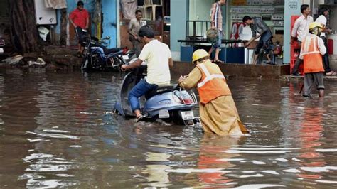 Heavy Rains Lash Telangana And Andhra Pradesh Flood Like Situation In