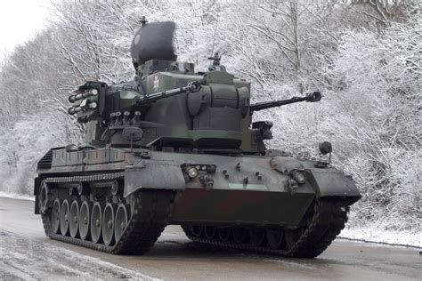 Flakpanzer Gepard Self-Propelled Anti-Aircraft Gun (Germany) : r ...