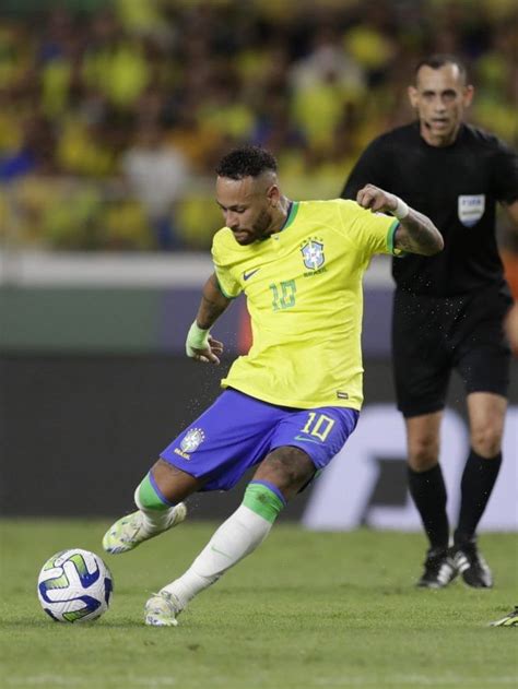 Neymar surpasses Pele, becomes Brazil’s top-scorer – News9Live