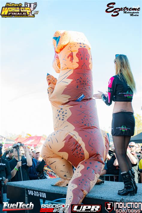 World Cup Bikini Contest E3xtreme