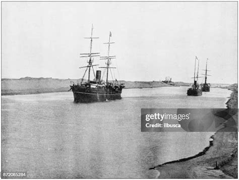 Suez Canal Egypt Photos And Premium High Res Pictures Getty Images