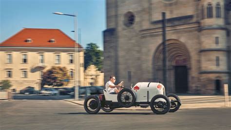 El Austro Daimler Ads R Sascha Vuelve A Casa Porsche Newsroom Esp