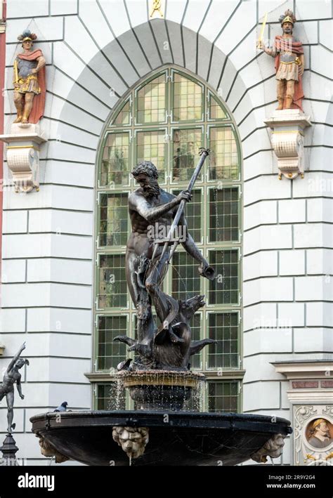 Neptune S Fountain And Statue And Artus Court Facade In Dlugi Targ Old