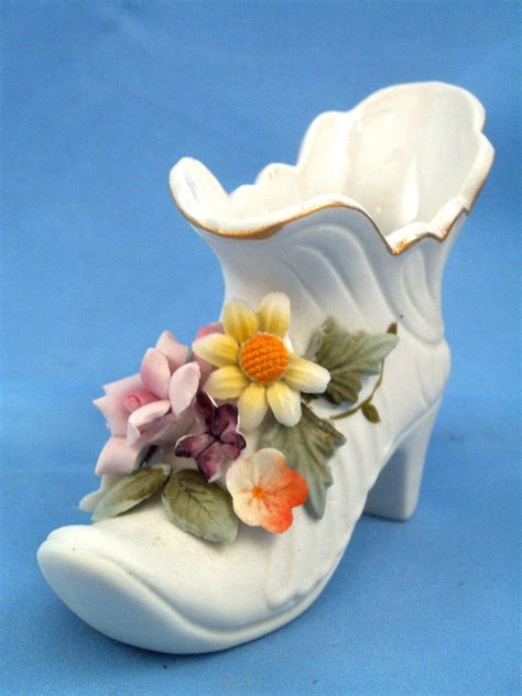 Vintage Porcelain Shoe W Flowers On Front 4 Long Blue Label Japan Ex