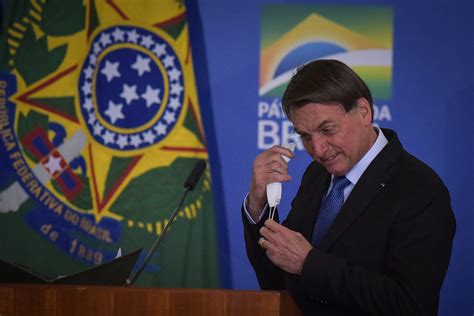 Brasiliens Pr Sident Jair Bolsonaro Mit Dem Coronavirus Infiziert