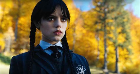 Wednesday Fragmanı Yeni Addams Ailesi Dizisi Kayıp Rıhtım