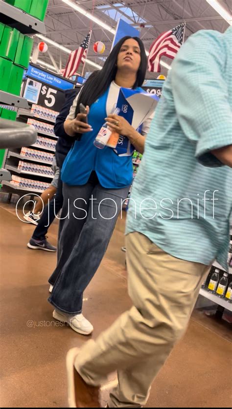 Unbelievable Walmart Latina Employee W Pornstar Butt Tight Jeans Forum