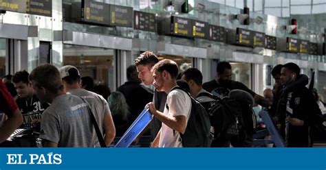 Laeroport Del Prat Sapropa Als Milions De Passatgers Quadern