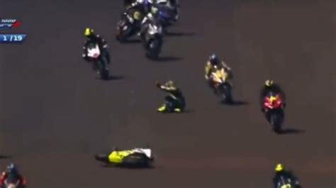 Pilotos morrem após grave acidente em campeonato de moto no Paraná