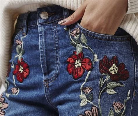 Tendência Jeans Bordados Com Flores Confira Inspirações