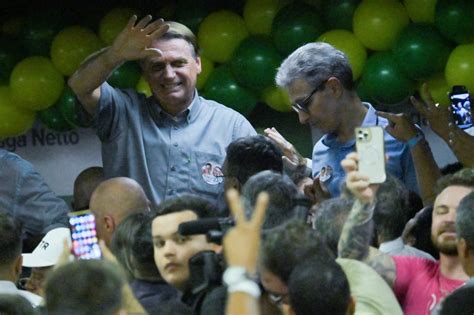 Capadocianas Cristina Serra Bolsonaro E Os Ladrões De Brasil Fsp