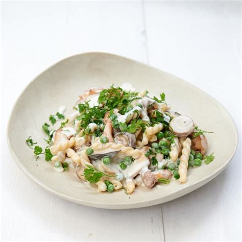 Pilz Nudel Salat Rezept Essen Und Trinken