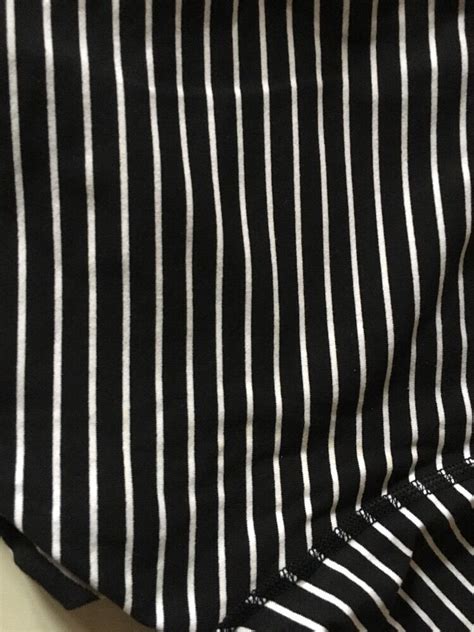 Lululemon Black White Parallel Stripe Wunder Under Pant 6 EBay