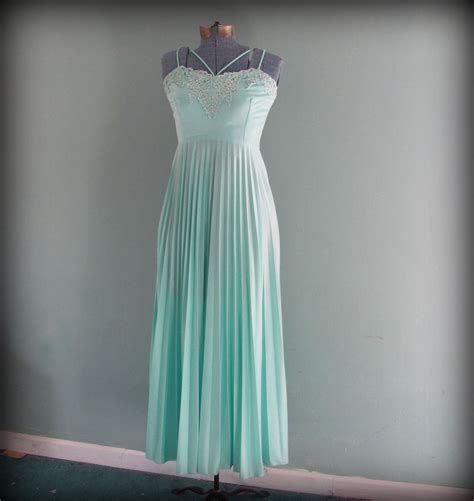 Vintage 70s Womens Seafoam Green Maxi Dress With Chiffon Capelet Size