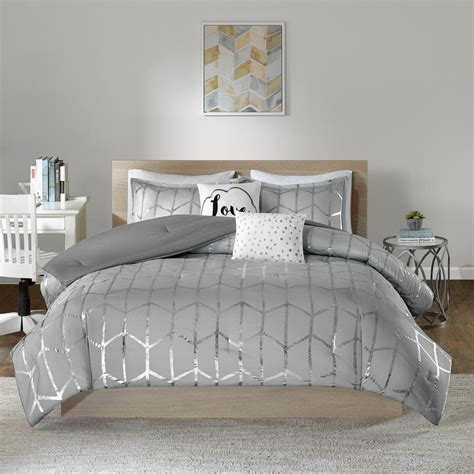 Intelligent Design Khloe 5 Piece Greysilver Microfiber Kingcal King Ultra Soft Metallic Print