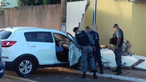 VÍdeo Câmeras De Segurança Mostram Perseguição E Cerco A Pm Fuzilado