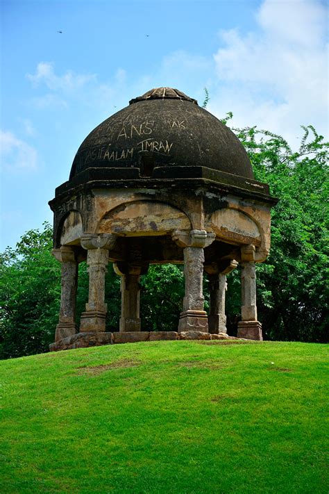 Mehrauli Archaeological Park II | Sahapedia