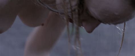 Nude Video Celebs Elena Bouryka Nude Della Pioggia Noi