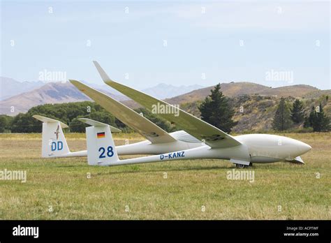 Plane Gliders Hi Res Stock Photography And Images Alamy