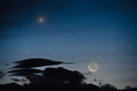 Amazing captures of the moon and Venus | Today's Image | EarthSky