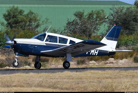 Zs Pmh Private Piper Pa R Cherokee Arrow Photo By Eryk Strzala