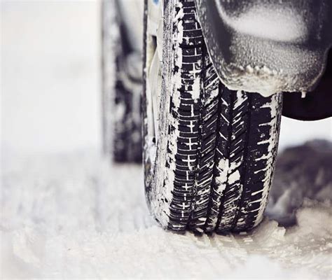 Winter Driving Tips and Survival Car Kit Essentials