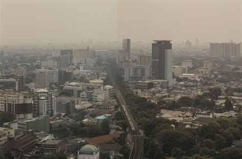 Kualitas Udara Jakarta Pagi Ini Tidak Sehat