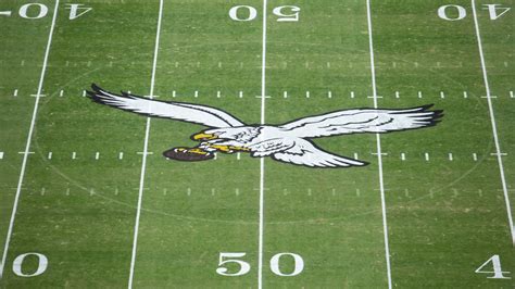 First Look: Lincoln Financial Field is ready for the Kelly Green game!