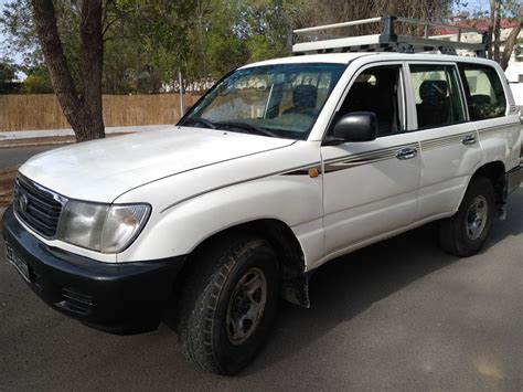 Toyota Land Cruiser HZJ 105 à Djibouti