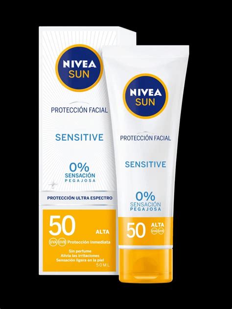 NIVEA SUN Protección Facial UV Sensitive FP 50 Calma la irritación y