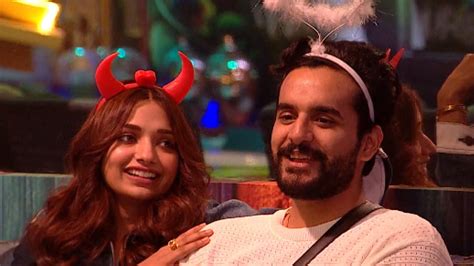 Bigg Boss OTT 2 Abhishek Malhan Says To Jiya Shankar Yeh Devil