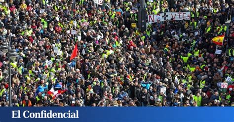 Los Pensionistas Vuelven A La Calle Para Clamar Contra El Decreto De