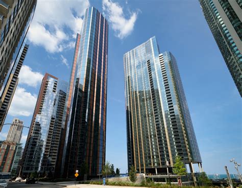 CHICAGO | Lakeshore East - Cirrus & Cascade | 171m | 562ft | 52 fl | U