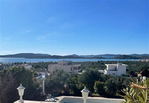 Vodice Dalmatien Möblierte Villa mit Pool und Meerblick