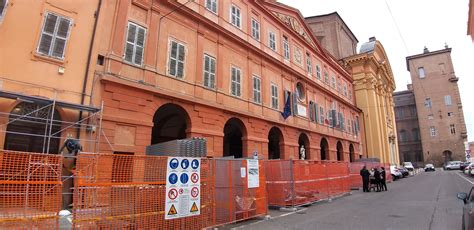 Modena Via Al Restauro Dell Istituto Venturi Nella Sede Di Via Belle