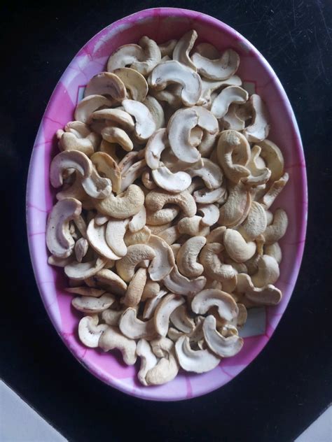 Grade Mix Cashew Nuts Pakali Packaging Size Kg At Rs Kg In