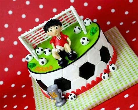 Football Birthday Cake Soccer Birthday Parties Soccer Party Fondant