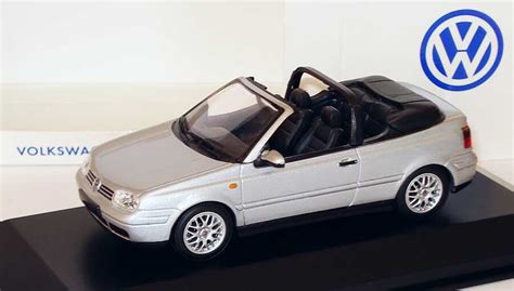 VW Golf IV Cabrio Silber Met Werbemodell Minichamps In Der 1zu87